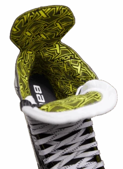 Bauer Vapor X3.5 Senior Roller Skates -Hockey Supremacy 1060231 RH Vapor X3.5 Skate 0525 clipped 3ee03016 be4a 44a6 81e2 a5567f4e6994