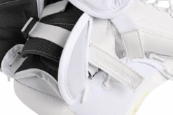 Bauer Vapor Hyperlite2 Senior Goalie Catcher -Hockey Supremacy 1061626 BTH23 GOAL STICKS ELITE SR MTOBLACK catalog front a2a37b85 c163 4f5a a5d2 795de70021e9