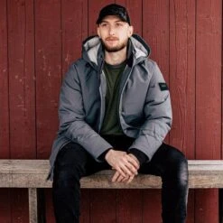 Bauer Ultimate Hooded Parka Men's -Hockey Supremacy Men E2 80 99sBauerHockeyUltimateHoodedParka 1aebd9c3 7200 4b6a 95fd a01eb2d8aad7